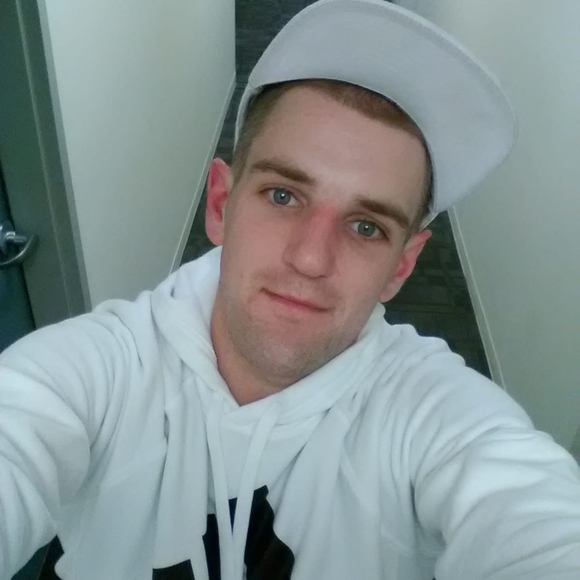 Meet your Posher, Robert - Picture 1 of 1